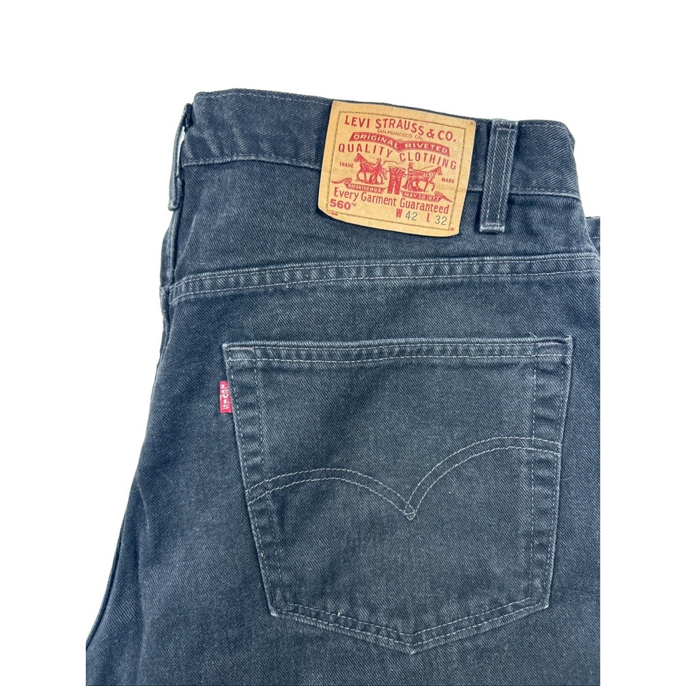 Levi's Vintage 560 Mens Jeans Made USA 42x 32 Loose  Fit 100% Cotton Black